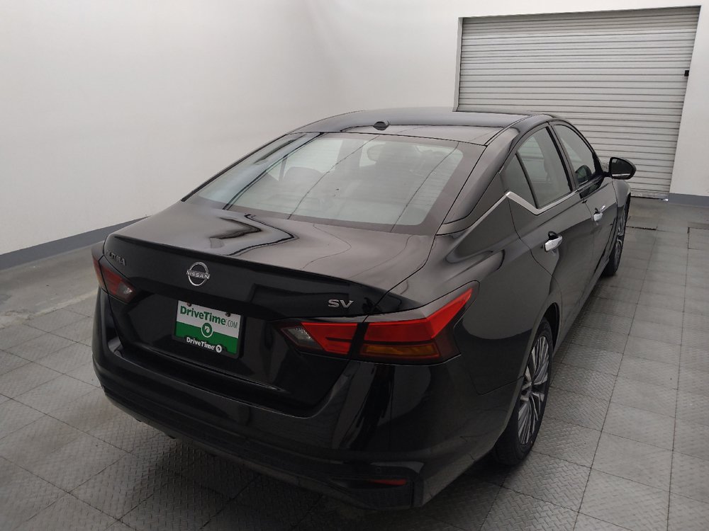 Used 2024 Nissan Altima 2.5 SV FWD image 7