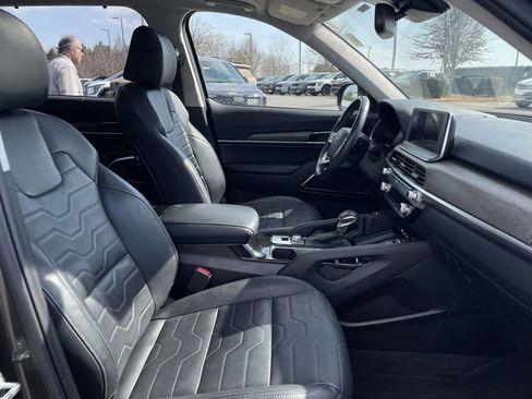 Certified 2022 Kia Telluride SX w/ SX Prestige Package image 20