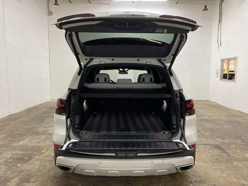 Used 2026 BMW X5 xDrive40i AWD/4WD image 9