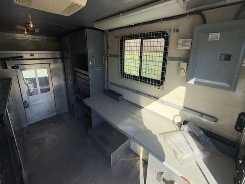 Used 2009 GMC Savana 3500 image 12