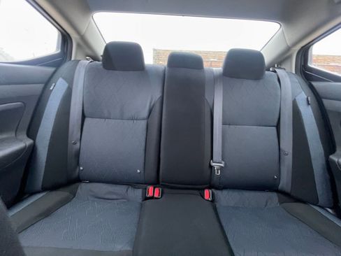 Used 2025 Nissan Versa SV image 38