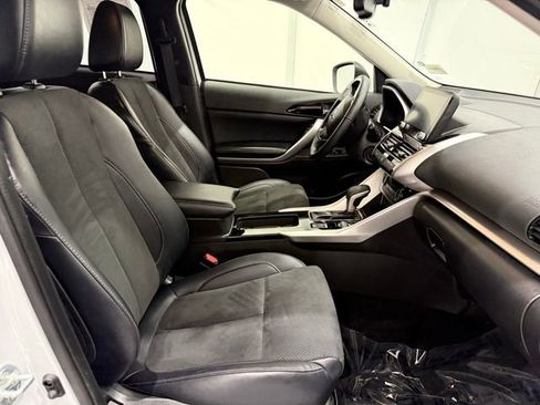 Used 2025 Mitsubishi Eclipse Cross AWD image 21