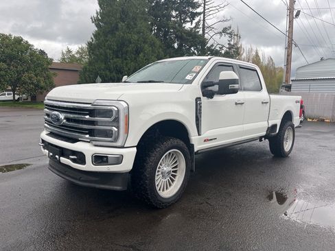 Used 2023 Ford F350 Limited AWD/4WD image 3