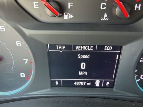 Used 2023 Chevrolet Malibu LS FWD image 20