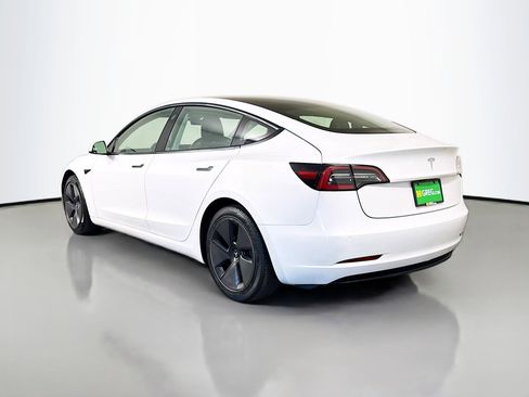 Used 2021 Tesla Model 3 Standard Range Plus image 7