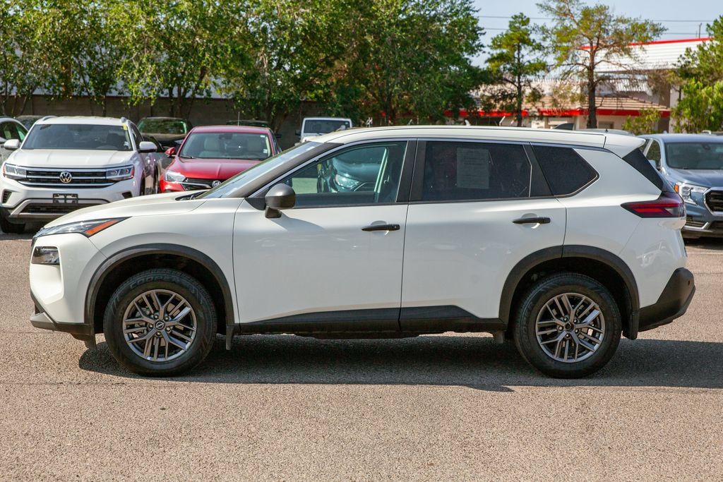 Used 2023 Nissan Rogue S AWD/4WD image 8