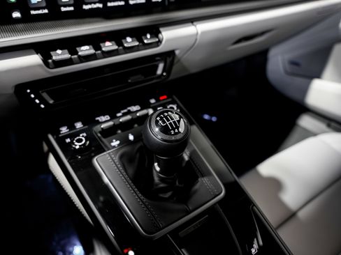 Used 2022 Porsche 911 Carrera GTS image 17