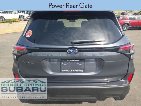 Certified 2025 Subaru Forester Premium AWD/4WD image 5