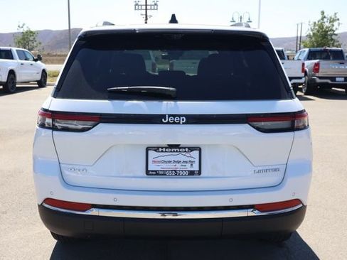 New 2025 Jeep Grand Cherokee Limited w/ Luxury Tech Group II image 5