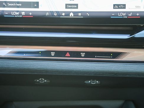 Used 2025 BMW i5 xDrive40 image 10