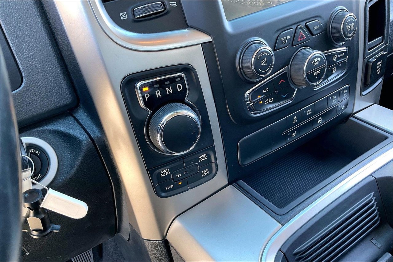 Certified 2017 RAM 1500 Big Horn AWD/4WD image 30