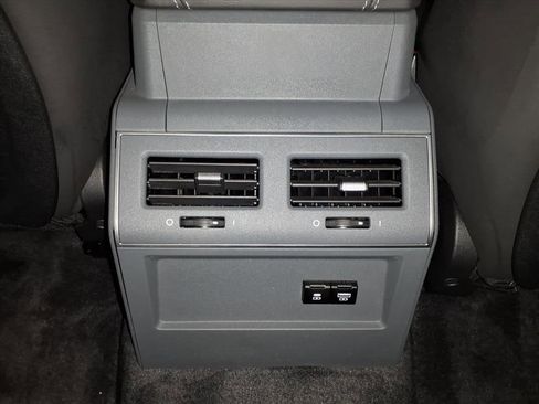 Used 2024 INEOS Grenadier Fieldmaster Edition image 17