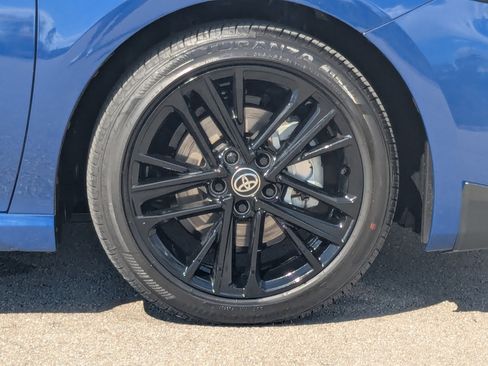 Used 2026 Toyota Camry SE w/ Convenience Package image 11