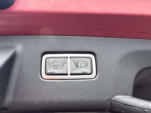 Used 2021 Kia Sorento SX AWD/4WD image 11