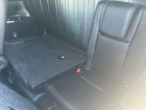 Used 2017 Toyota Highlander SE image 36