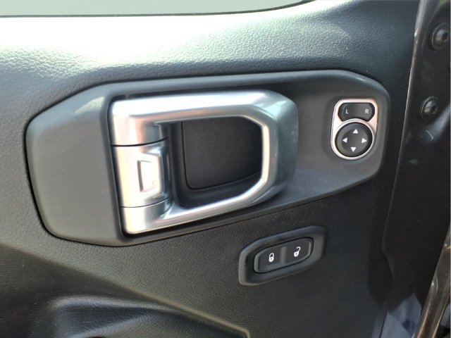 Used 2021 Jeep Wrangler Sport AWD/4WD image 14