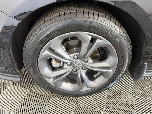 Used 2024 Honda Accord EX image 13