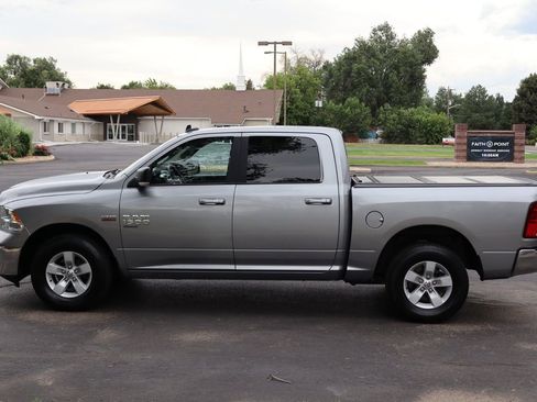 Used 2020 RAM 1500 Classic SLT w/ Luxury Group image 9