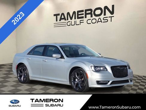 Used 2023 Chrysler 300 Touring L w/ Popular Equipment Group image 1
