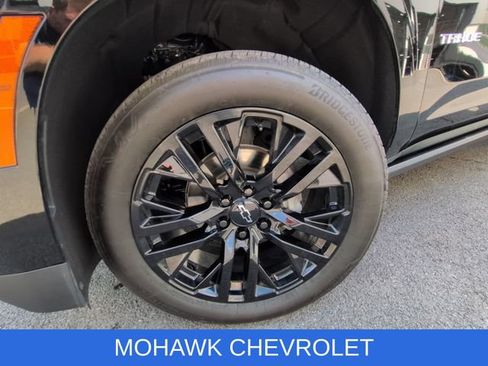Certified 2025 Chevrolet Tahoe Premier AWD/4WD image 35