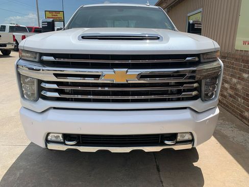 Used 2020 Chevrolet Silverado 3500 High Country w/ Z71 Off-Road Package AWD/4WD image 7