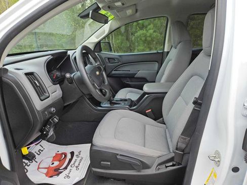 Used 2019 Chevrolet Colorado W/T w/ WT Convenience Package image 12
