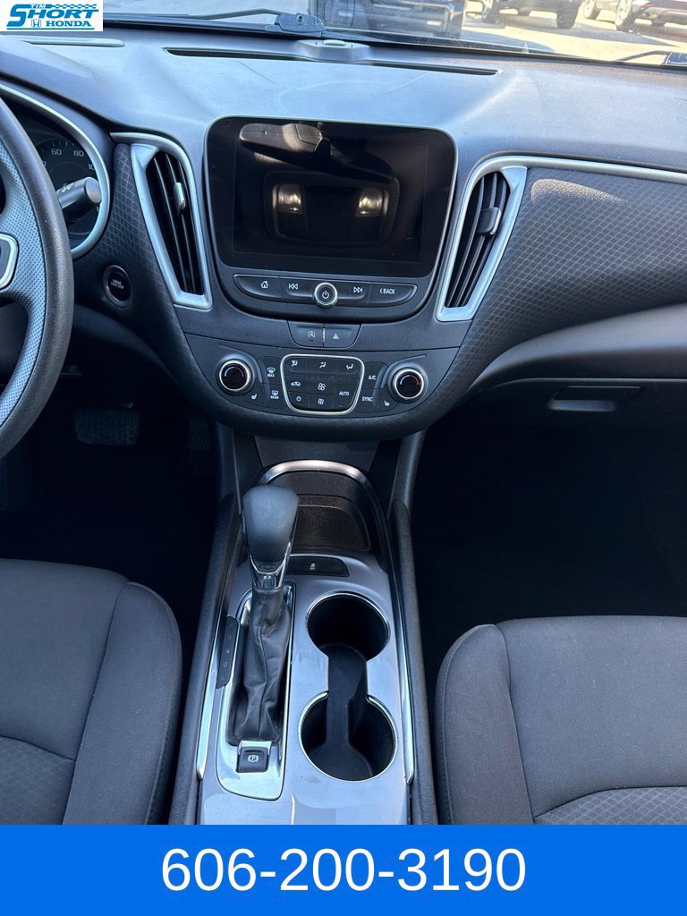 Used 2023 Chevrolet Malibu LT FWD image 13