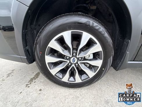 Certified 2025 Subaru Outback Limited AWD/4WD image 10