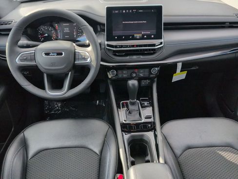 New 2025 Jeep Compass Latitude w/ Altitude Special Edition image 22