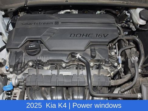 Used 2025 Kia K4 LXS image 7