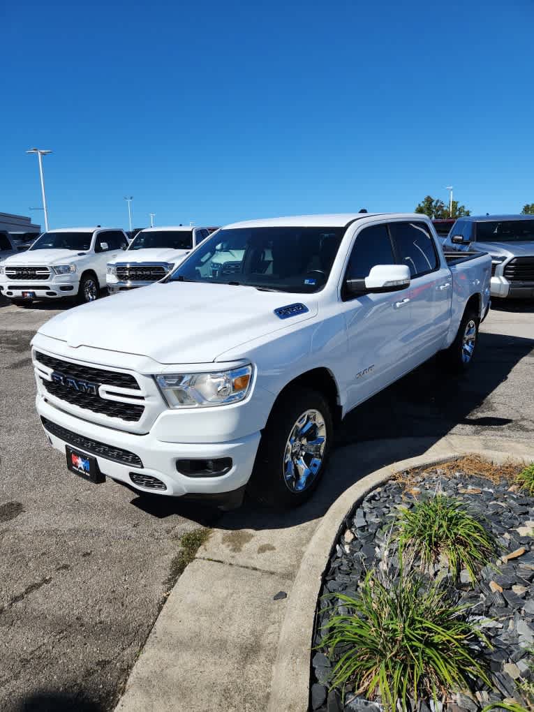 Used 2022 RAM 1500 4x4 Crew Cab image 13