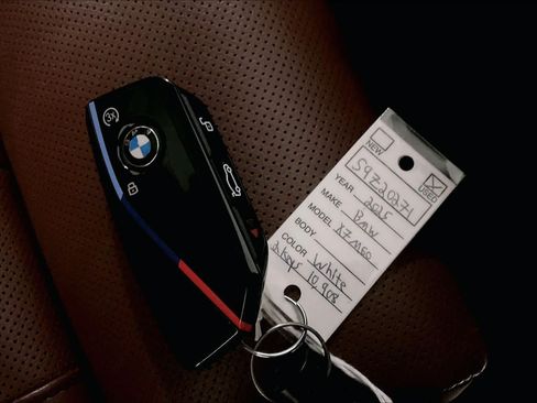 Used 2025 BMW X7 M60i AWD/4WD image 14