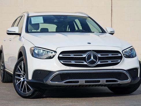 Used 2023 Mercedes-Benz E 450 4MATIC All-Terrain Wagon image 4