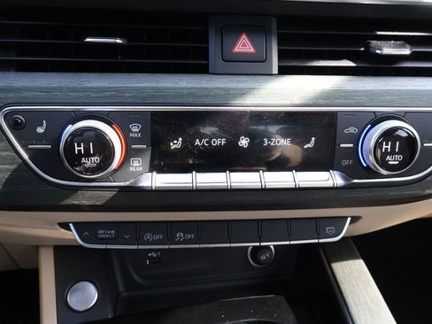 Used 2021 Audi A5 2.0T Premium image 26