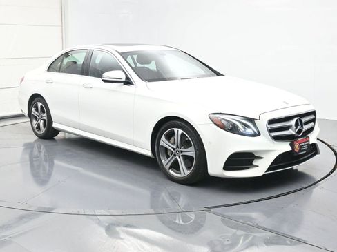 Used 2020 Mercedes-Benz E 350 4MATIC Sedan image 25