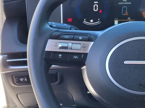 Used 2025 Hyundai Tucson SEL image 18