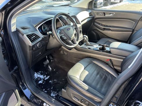 Used 2017 Ford Edge SEL w/ Equipment Group 201A image 27
