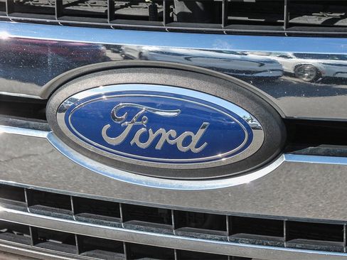 Used 2018 Ford F150 XLT w/ Equipment Group 301A Mid image 6