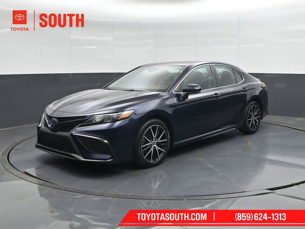 Used 2021 Toyota Camry SE FWD image 6