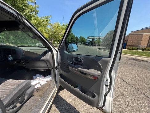 Used 2002 Ford F150 XLT AWD/4WD image 28