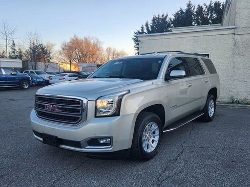 Used 2016 GMC Yukon SLT image 3