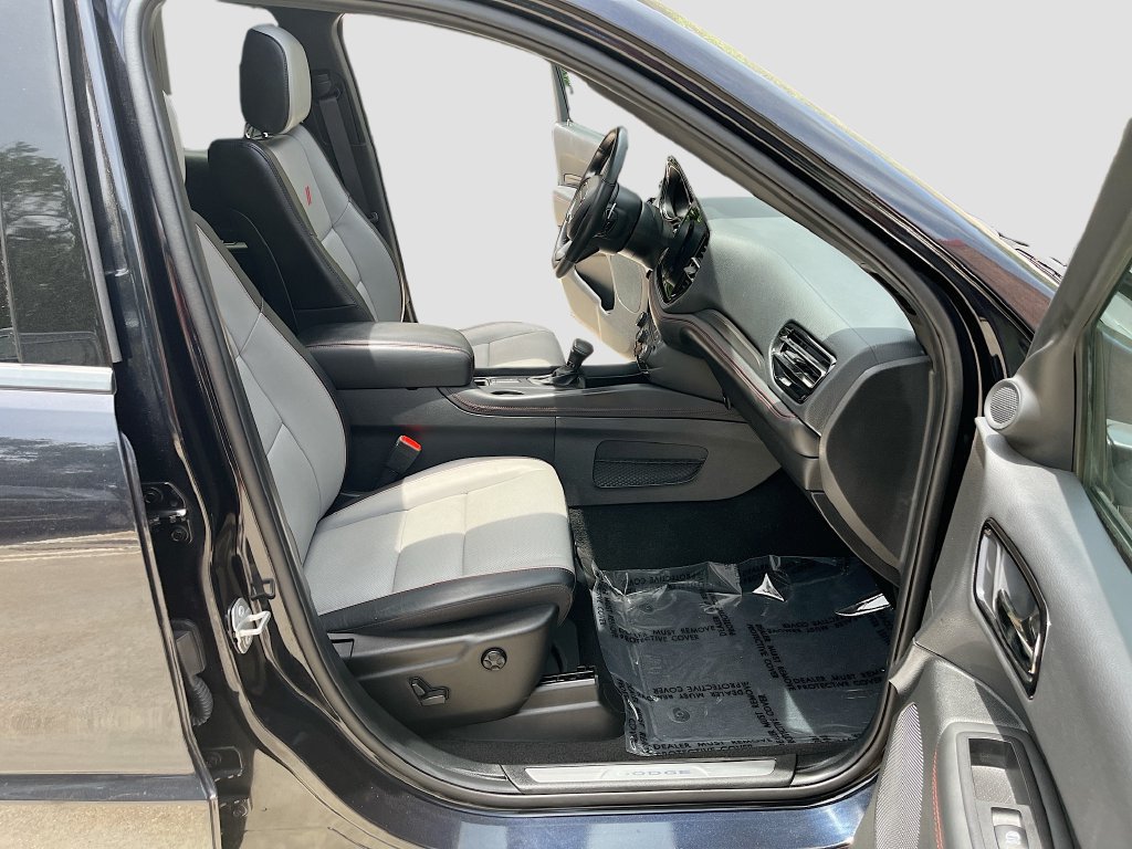 Used 2023 Dodge Durango R/T AWD/4WD image 31