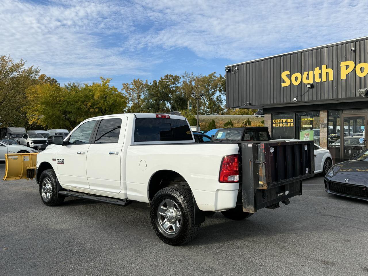 Used 2018 RAM 2500 SLT AWD/4WD image 8