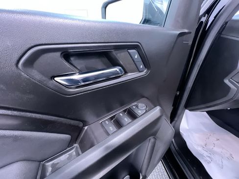 Used 2024 Chevrolet Colorado LT w/ LT Convenience Package RWD image 12