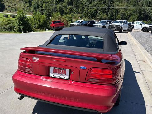 Used 1995 Ford Mustang GT RWD image 14