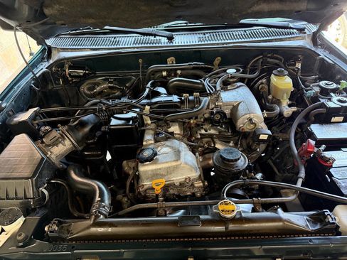 Used 2000 Toyota 4Runner 2WD image 24