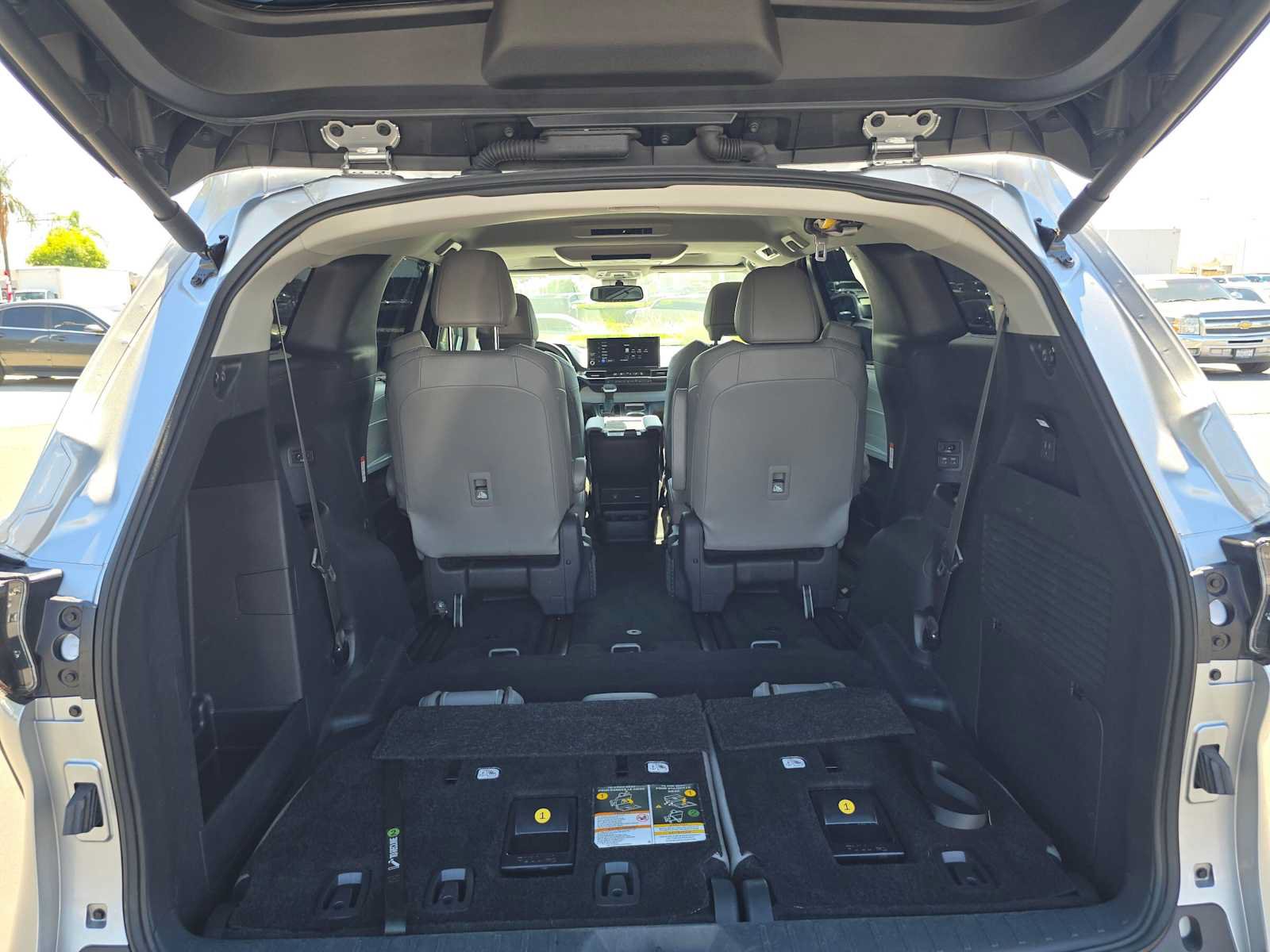 Certified 2025 Toyota Sienna XLE w/ XLE Plus Package FWD image 16