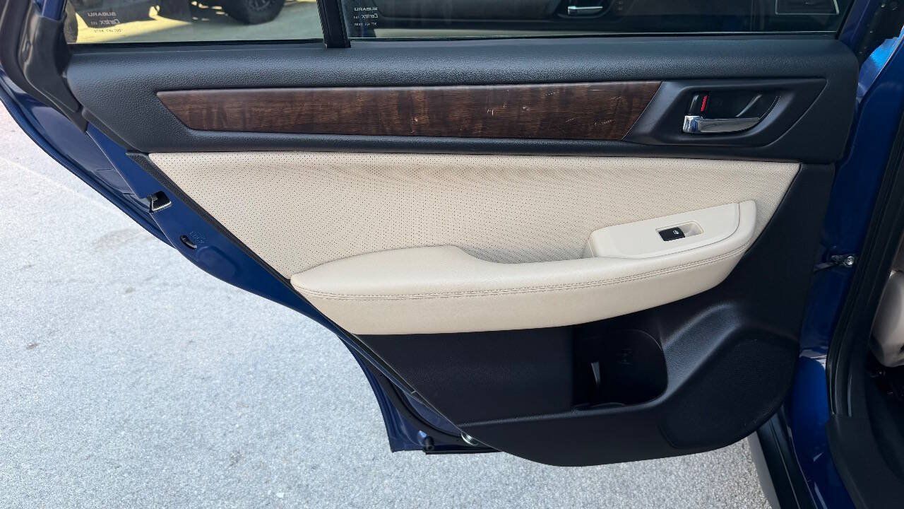Used 2017 Subaru Outback 2.5i Limited AWD/4WD image 20