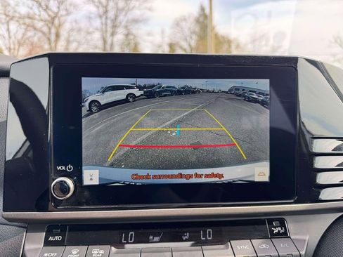 Used 2025 Toyota Camry LE image 27