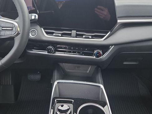 New 2026 Chevrolet Equinox LT image 20